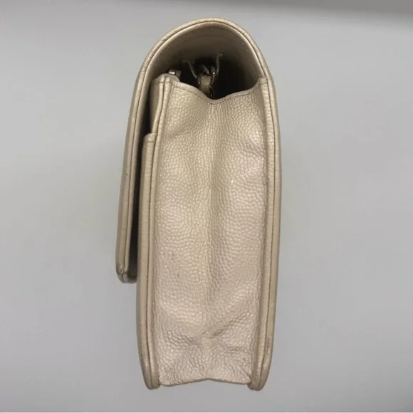 CHANEL▪️ 💯 Authentic Caviar leather WOC bifold wallet on chain - Picture 11 of 17